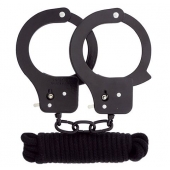 Чёрные наручники из листового металла в комплекте с веревкой BONDX METAL CUFFS LOVE ROPE SET - Dream Toys - купить с доставкой в Новом Уренгое