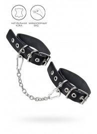 Черные оковы из одного ремешка с люверсами - Pecado - купить с доставкой в Новом Уренгое