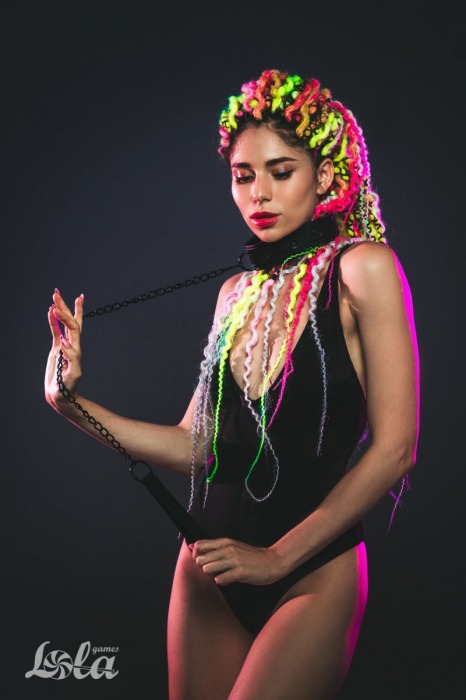 Черный ошейник с поводком Kinky - Lola Games - купить с доставкой в Новом Уренгое